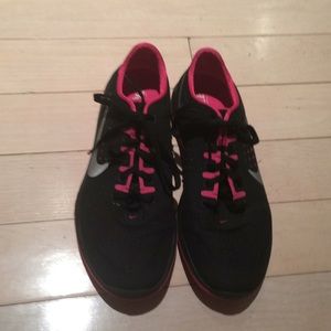 Nike black and pink sneakers